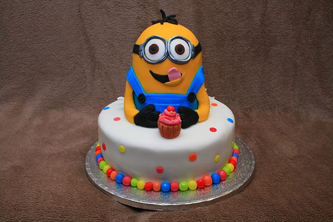 1st Birthday Cakes - Minion Cake