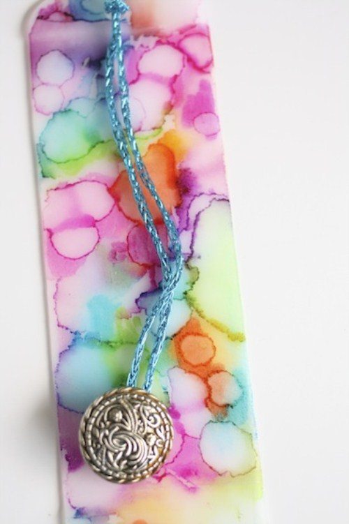 Art Projects For Kids - Dyed Bookmark