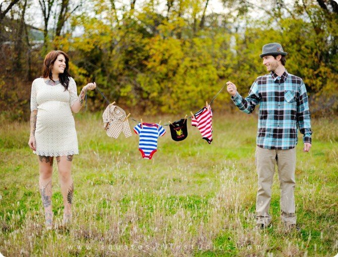 Pregnancy Photos - Baby Clothes
