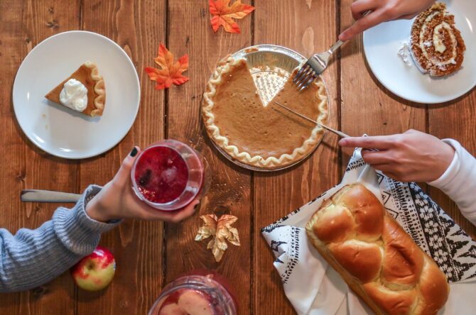 9 Simple Thanksgiving Decorating Ideas