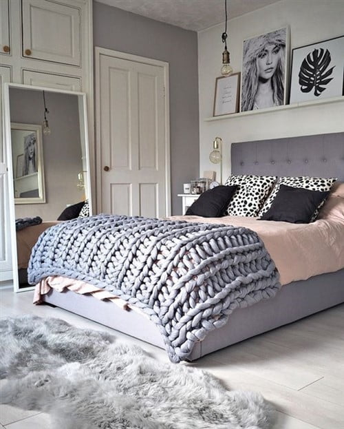27 Brilliant Budget Friendly Bedroom Decorating Ideas - BuDget FrienDly BeDroom Decorating IDeas Chunky Knit Min