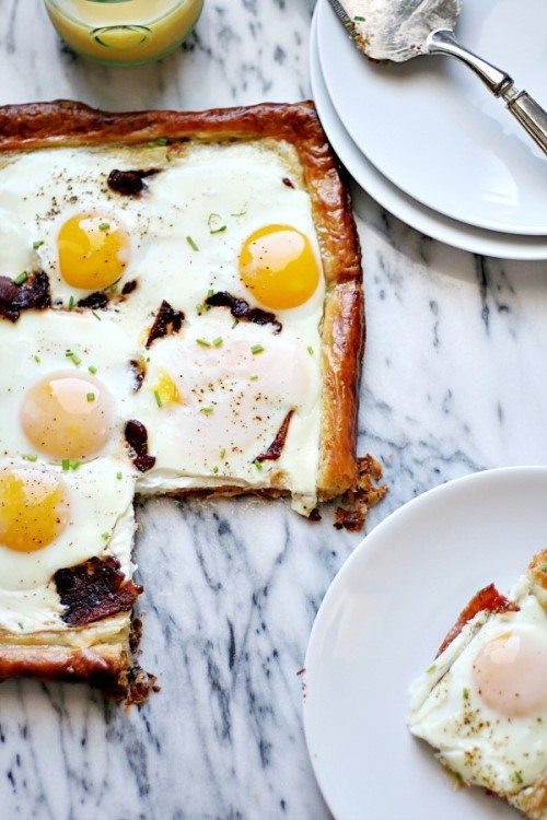 Christmas Breakfast Ideas - Bacon And Egg Puff Pastry Breakfast Tart
