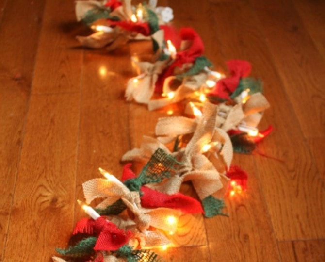 Christmas Decoration Ideas - Lighting Burlap Garland