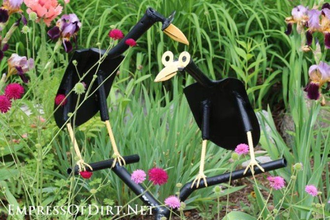 Garden Art Ideas - Shovel Crows