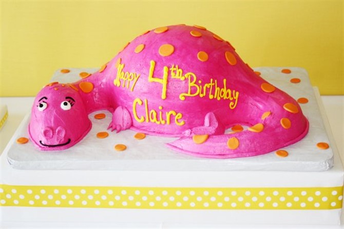 Girls Birthday Cakes - Pink Dinosaur