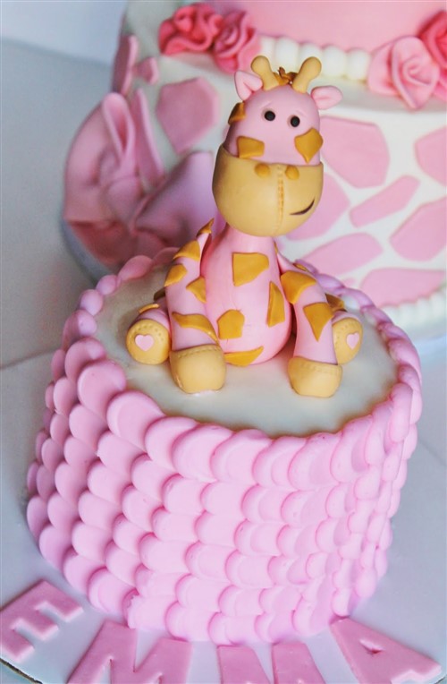 Girls Birthday Cakes - Pink Giraffe