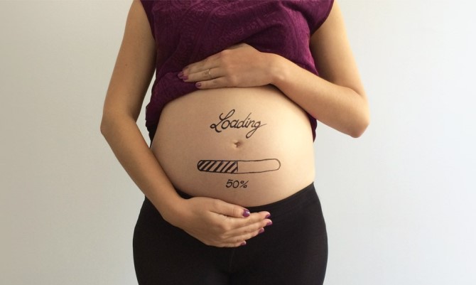 Pregnancy photo Ideas - Loading Baby