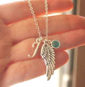 Thoughtful Gifts - Necklace Angel Wing