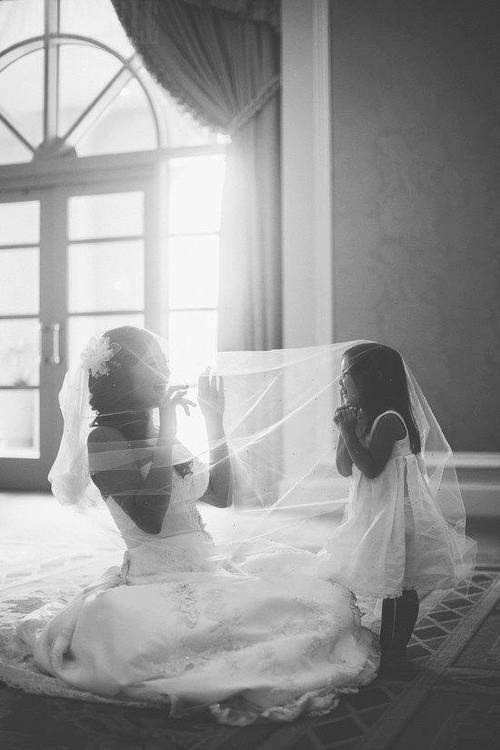 Unique Wedding Photo Ideas - Under The Veil