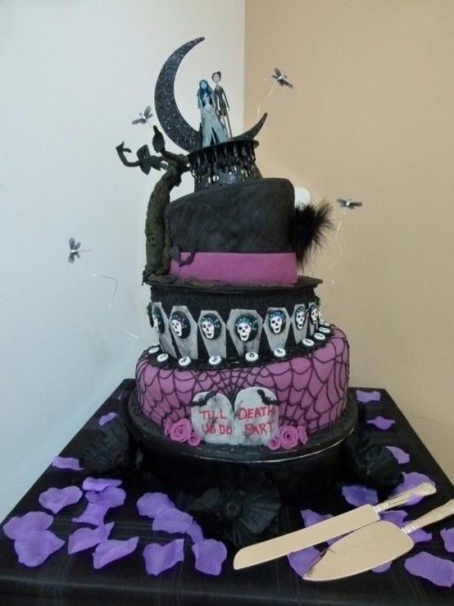 Wedding Cakes – Gothic